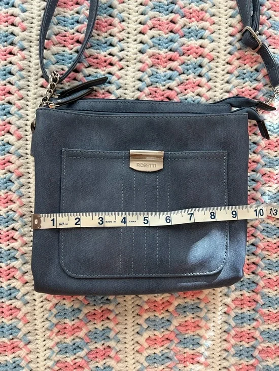 Women's Navy Crossbody Bag with Front Pocket and Chain Strap - Picture 7 of 16